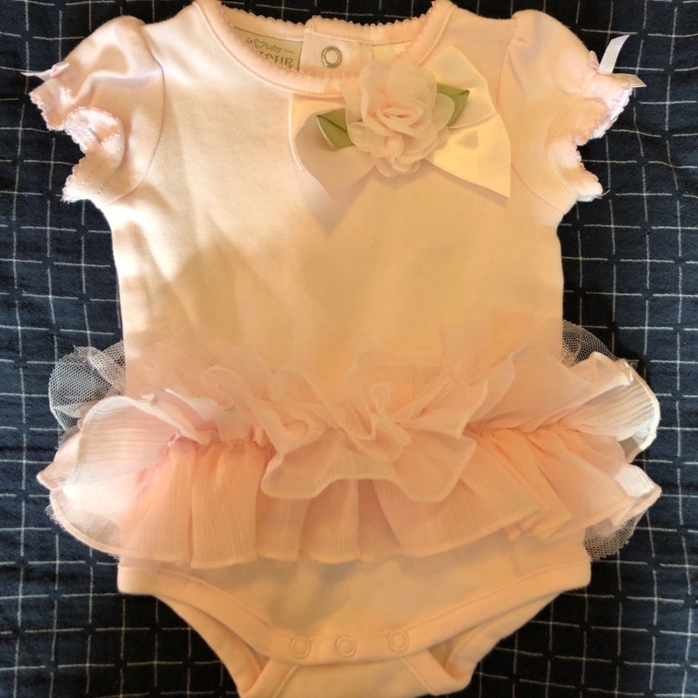 Tutu onesie 🎀